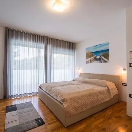 Claudia In - Haus Fuer 8 Personen *