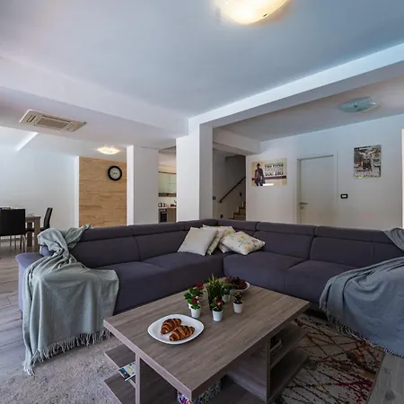 Claudia In - Haus Fuer 8 Personen Villa