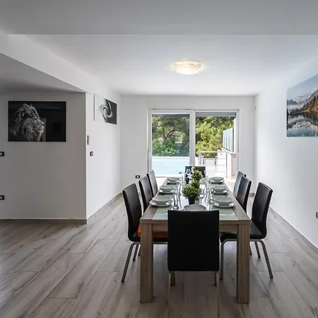 Claudia In - Haus Fuer 8 Personen *