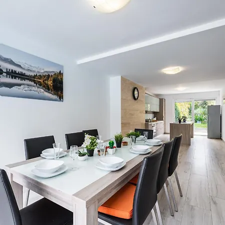 Claudia In - Haus Fuer 8 Personen Villa Pula